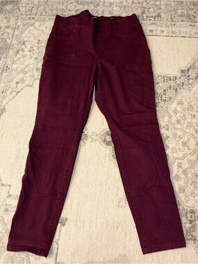 Nine West Skinny Jeans in Burgundy
